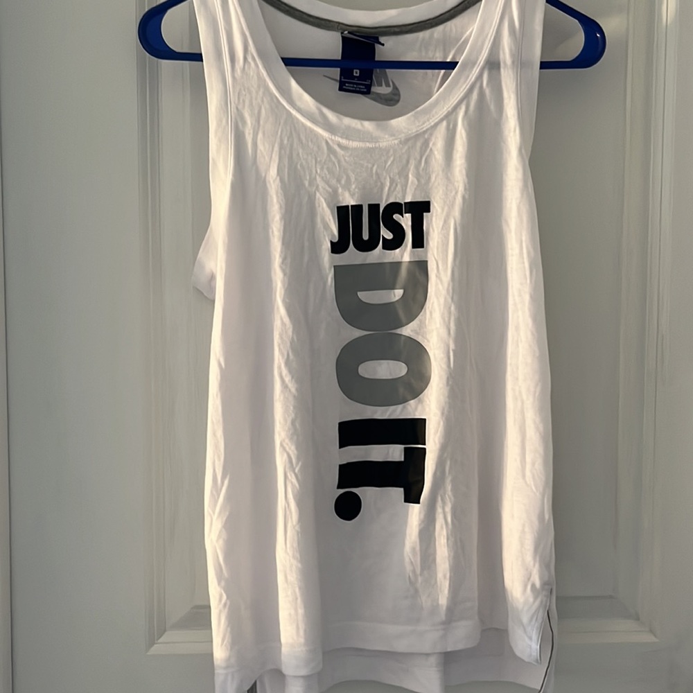 Nike workout white tank. Just do it. - Picture 5 of 7